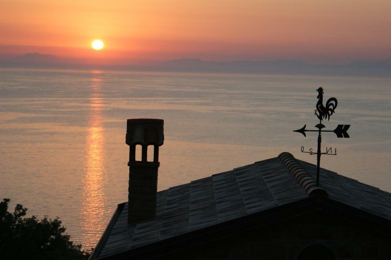 Bellezza In Cilento Panoramic Apts カステッラバーテ エクステリア 写真